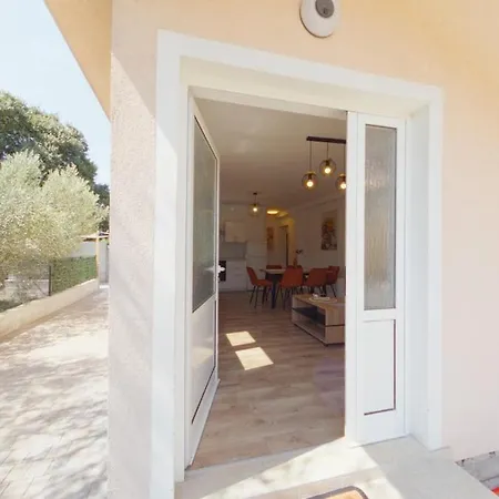 Διαμέρισμα Nara Bibinje